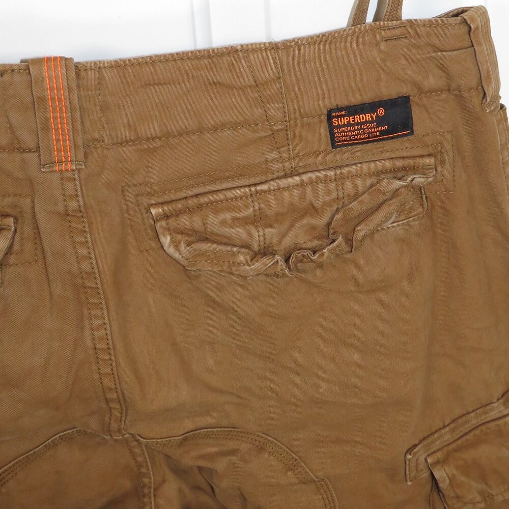 Superdry Slim Core Lite Cargo Shorts Mens Medium Brown 13" Inseam Utility - Picture 5 of 6